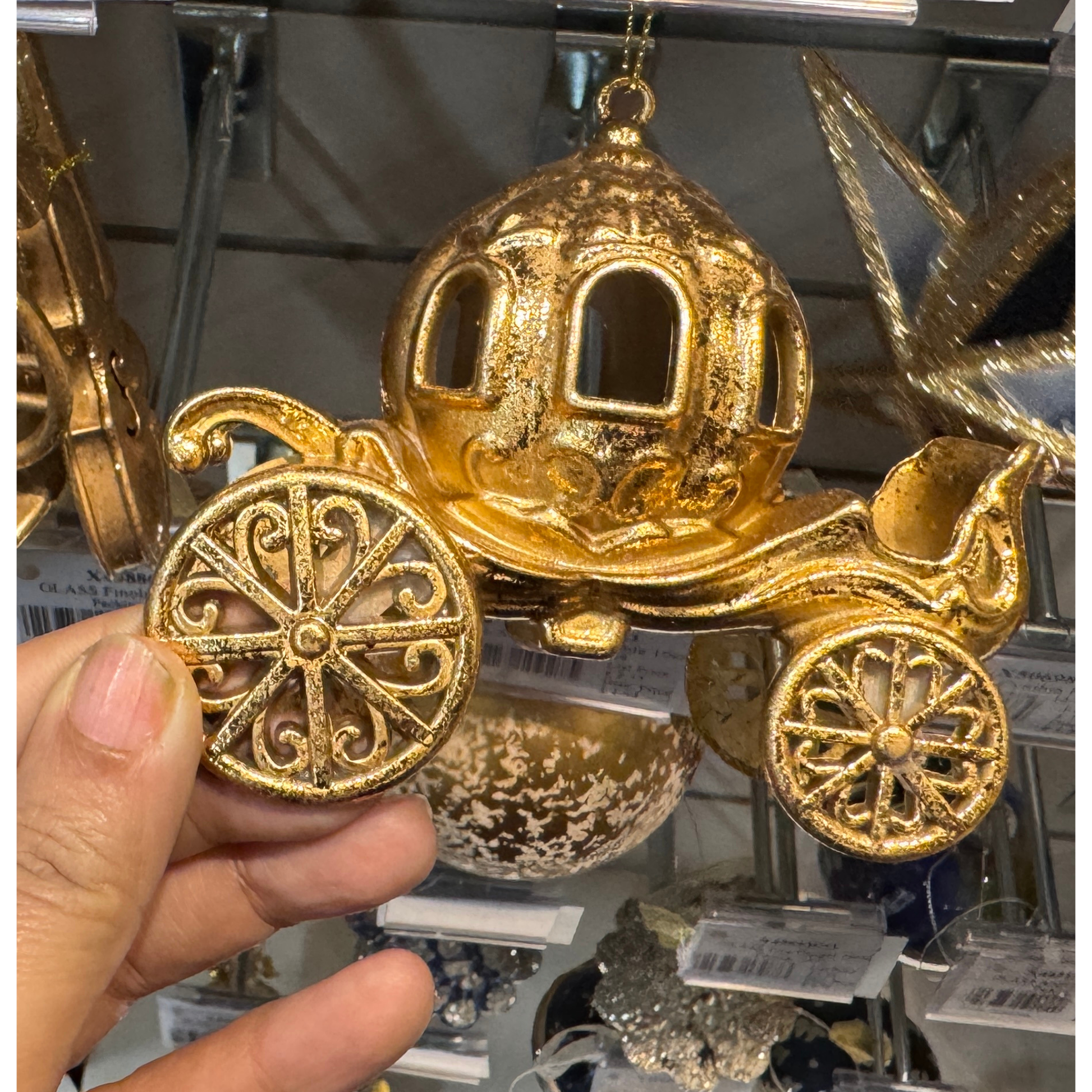 Golden Carriage Pack of 1 Party Perfetto