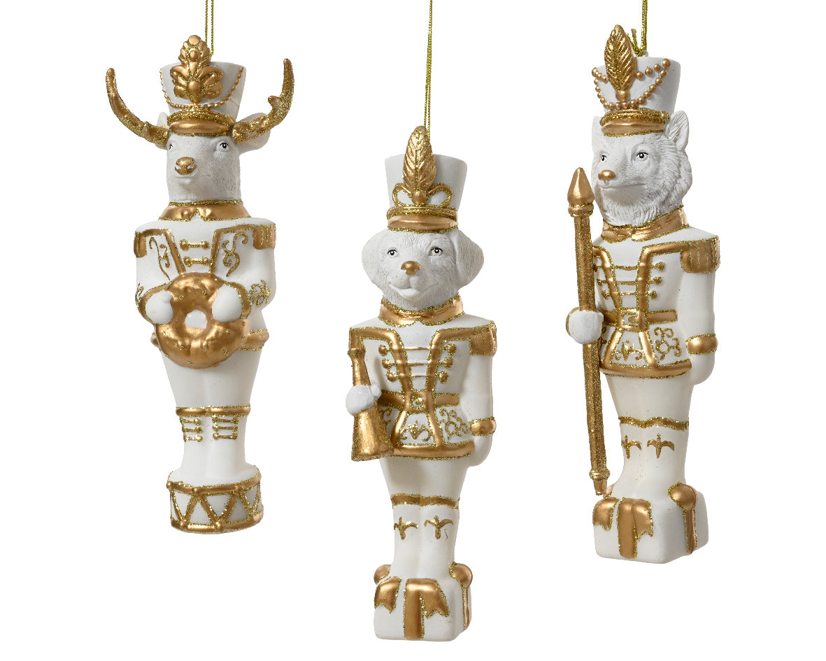 Nutcracker with golden finish (Pack of 1)