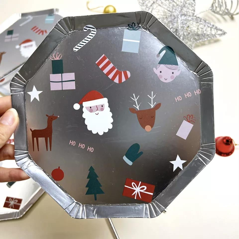 Christmas Themed Plates PartyPerfetto