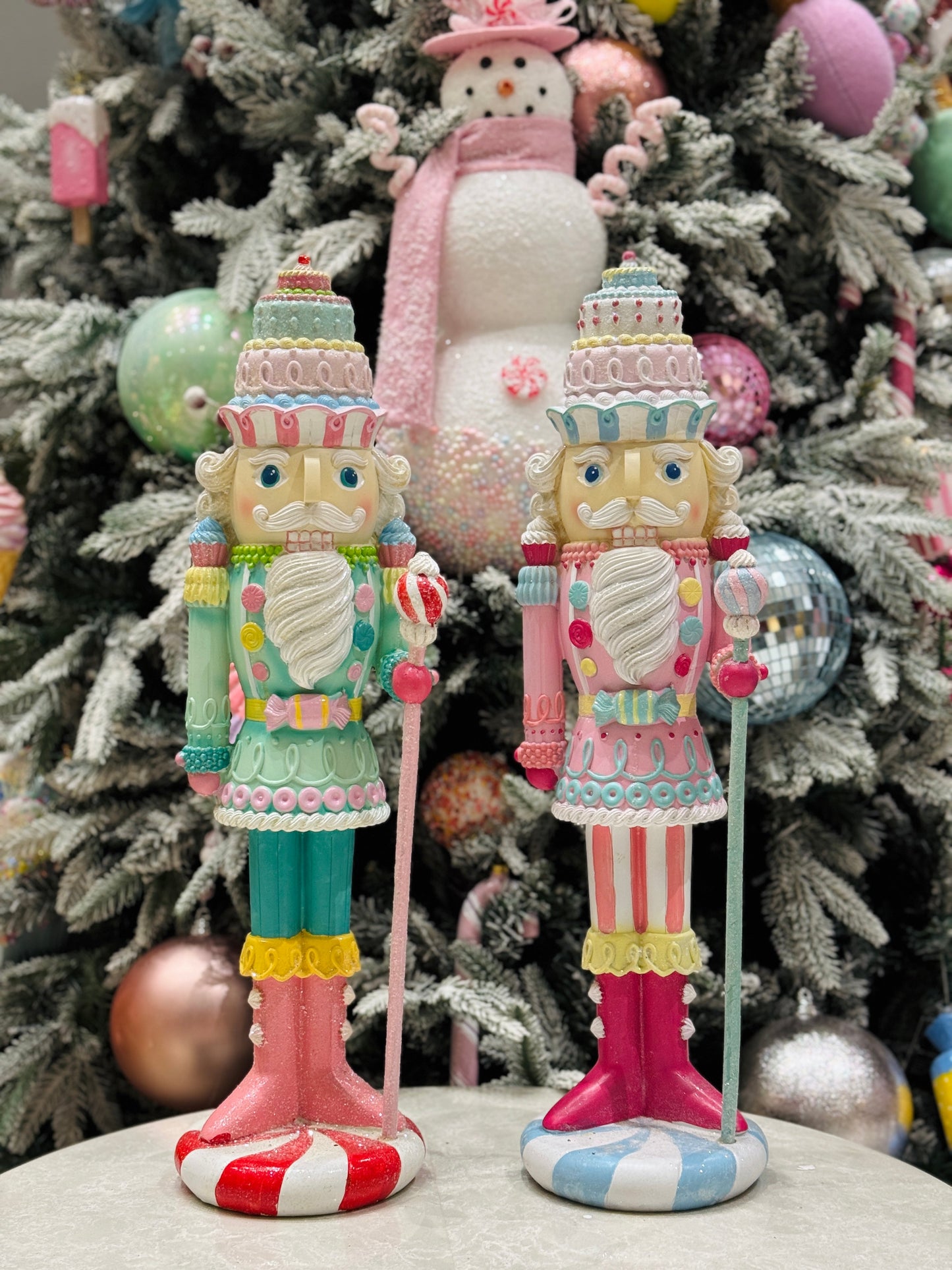Resin Nutcracker PartyPerfetto