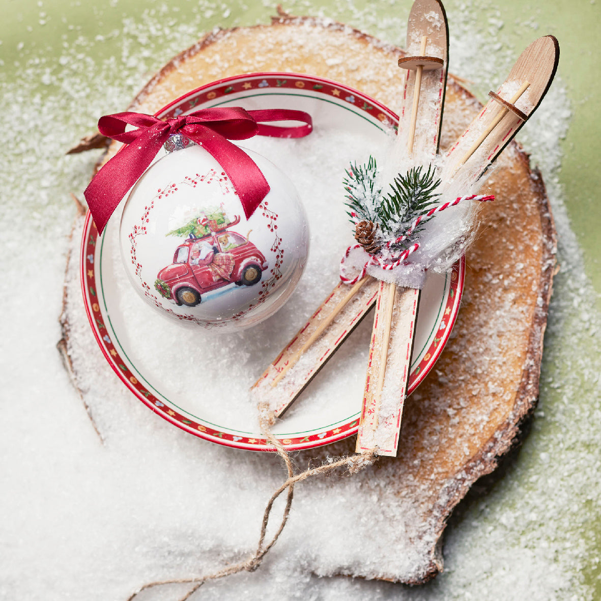 Hanging Pine leaf (Pack of 3)