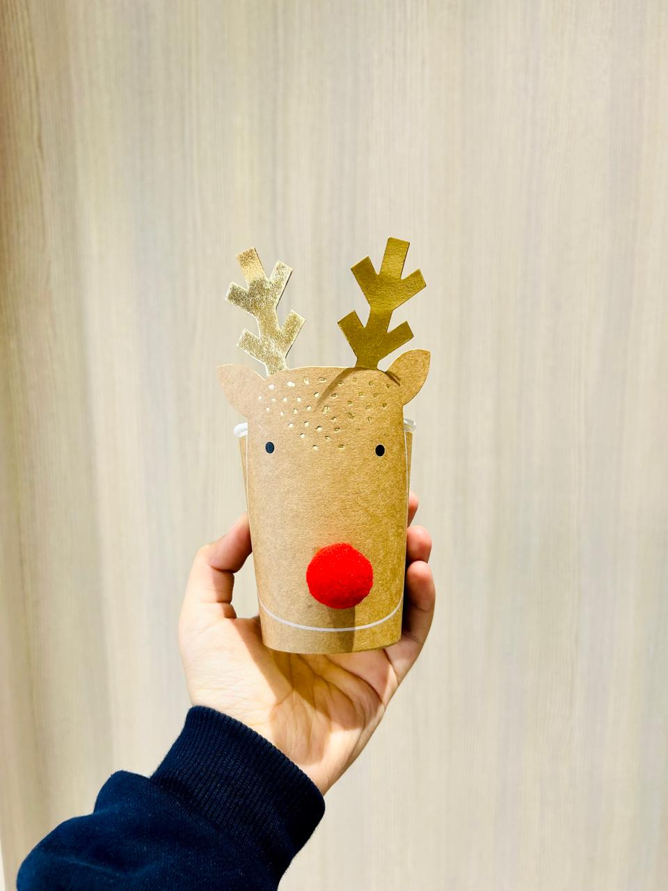 Christmas Reindeer Paper Cups (Pack Of 8) PartyPerfetto
