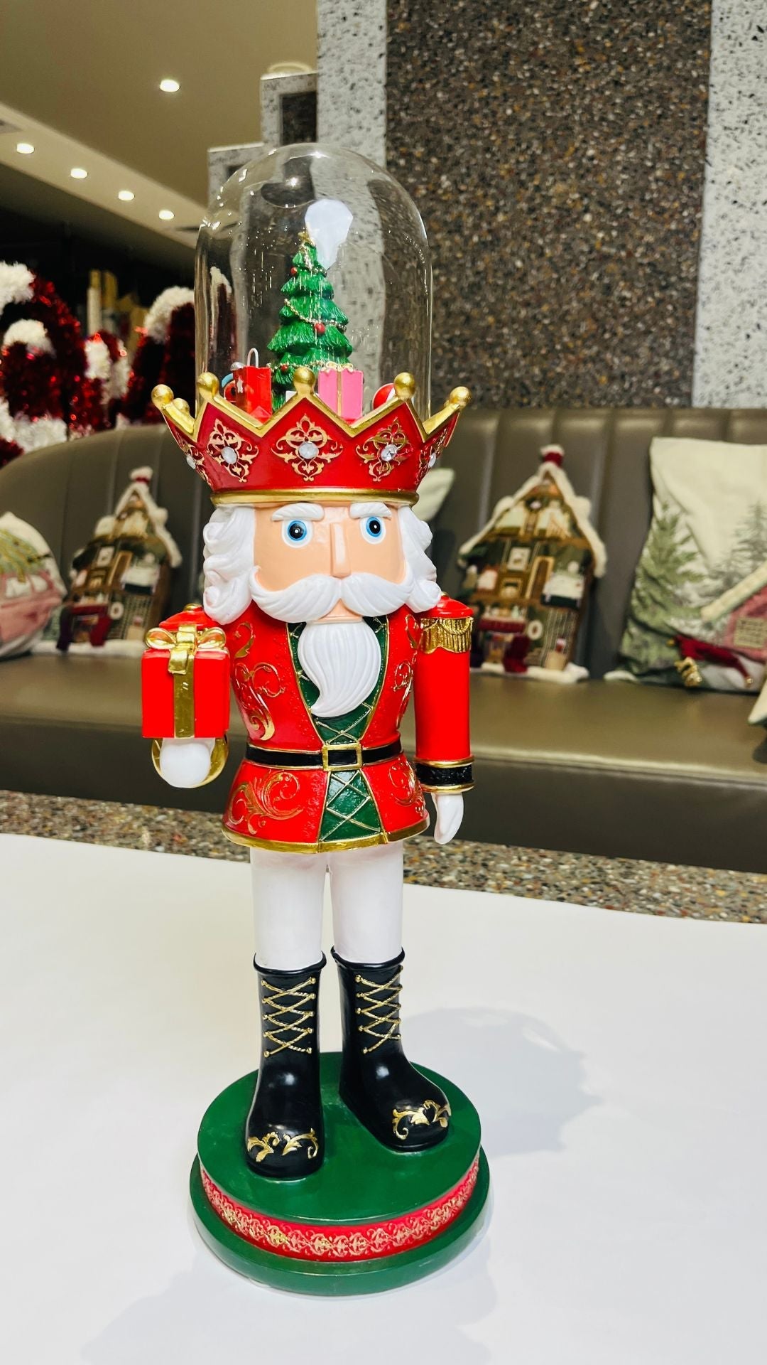 Traditional Nutcracker With Spinner PartyPerfetto