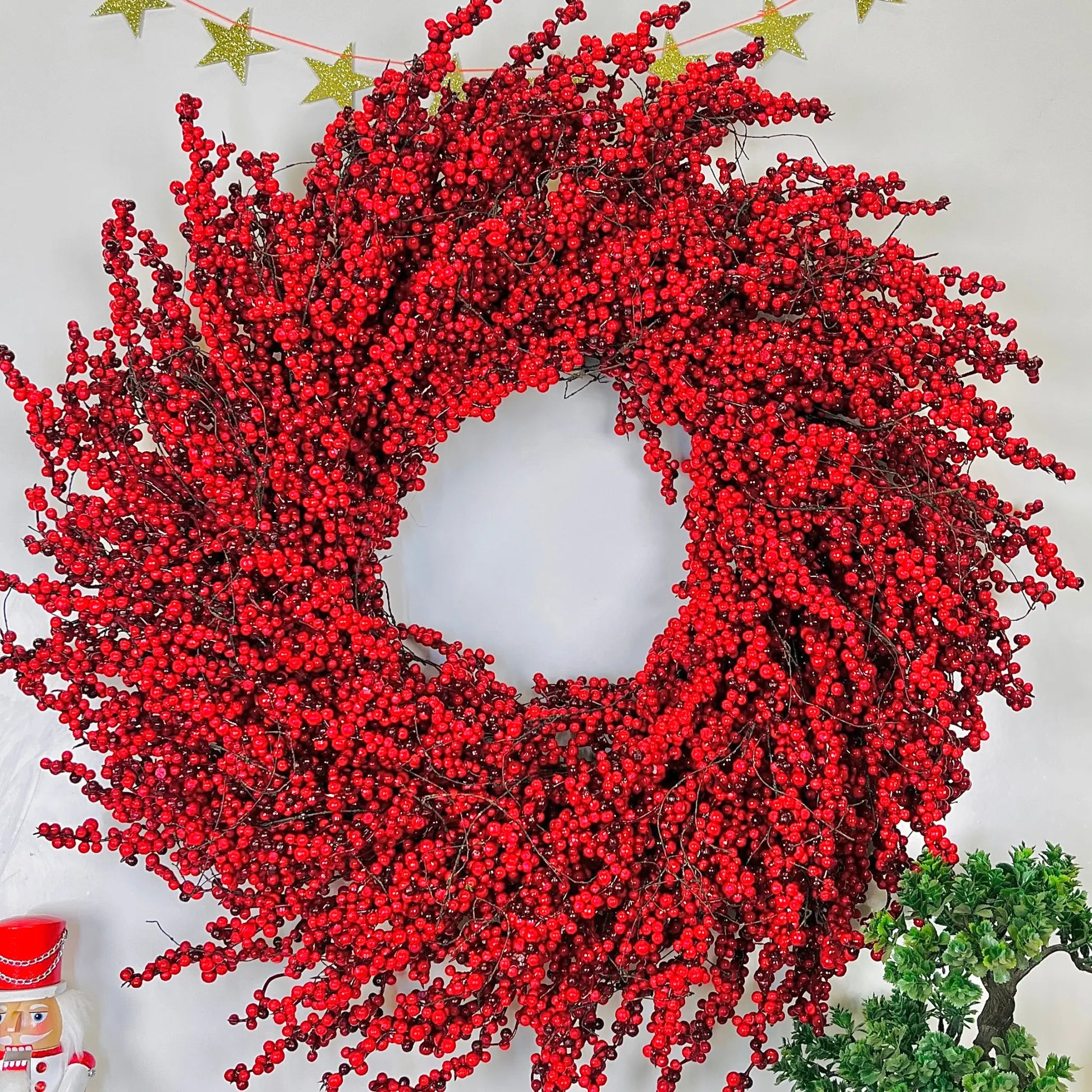 Red Berries Wreath (65 cm) PartyPerfetto