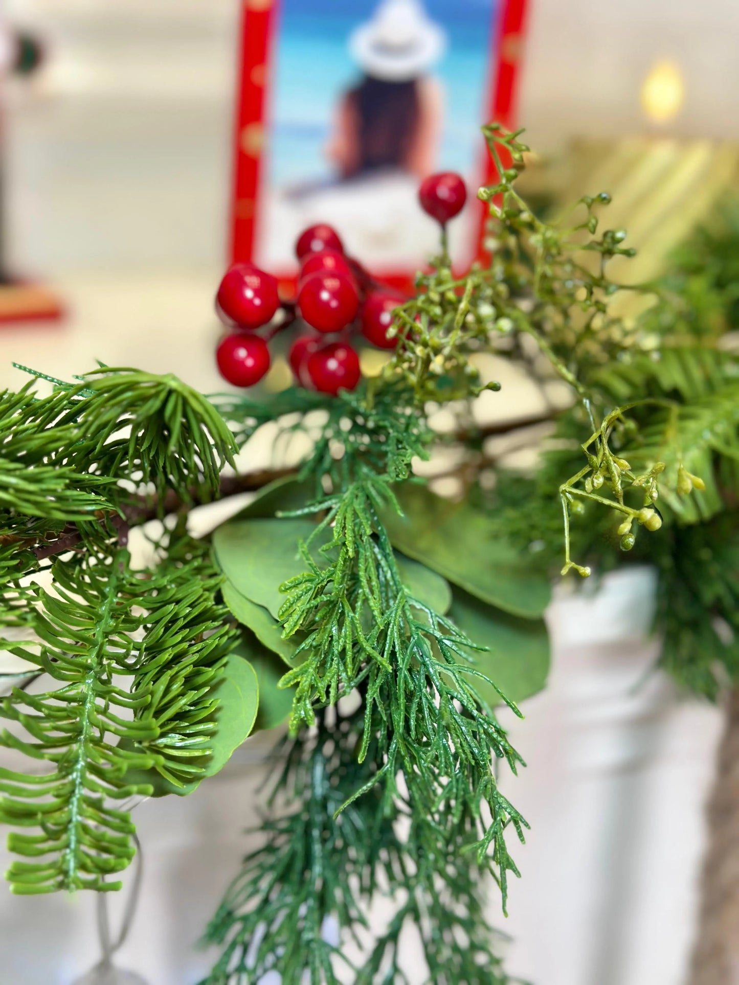 Red Berries & Pinecones Garland (182 cm) PartyPerfetto