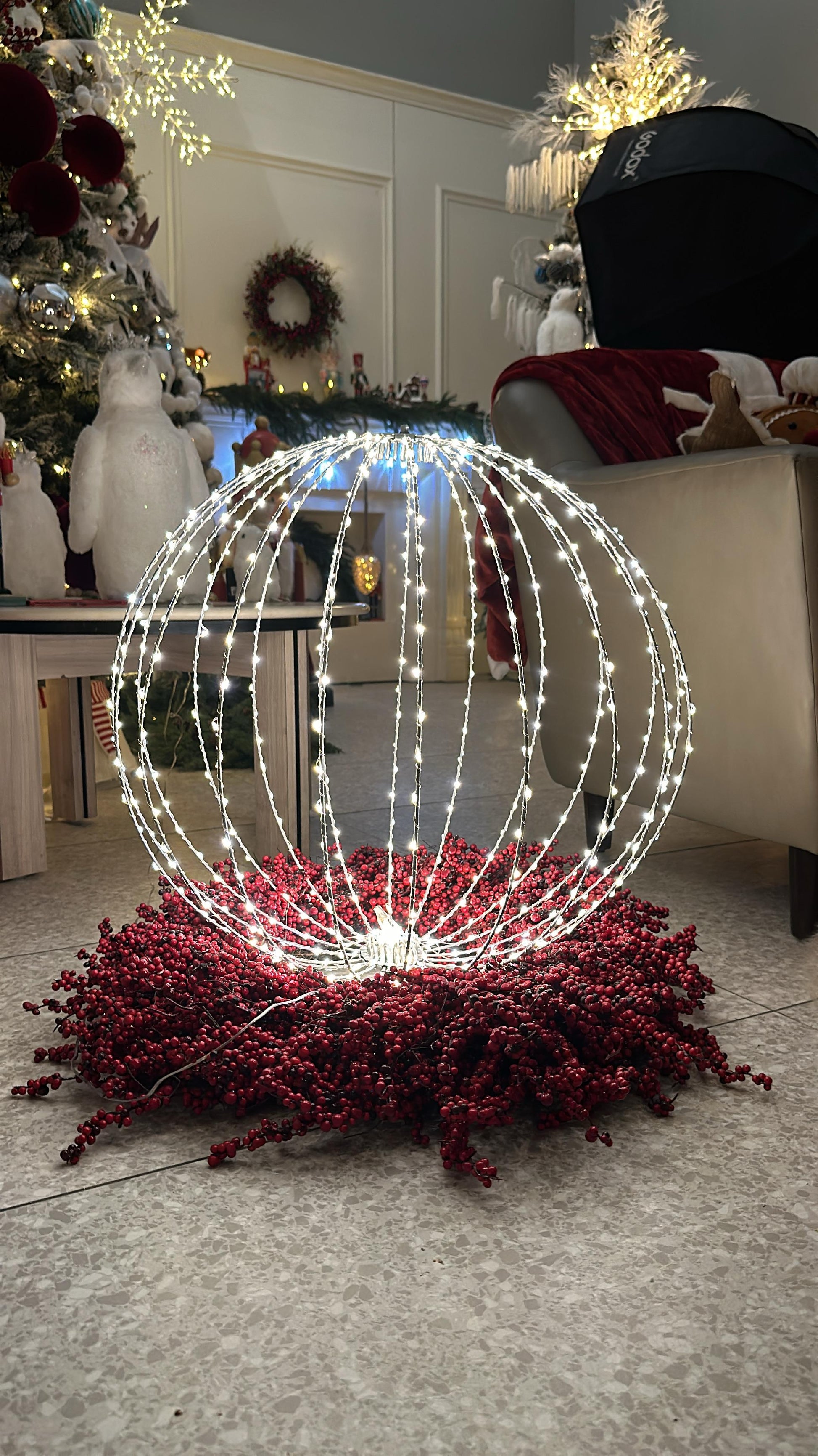 LED Hollow Metal Ball Light PartyPerfetto