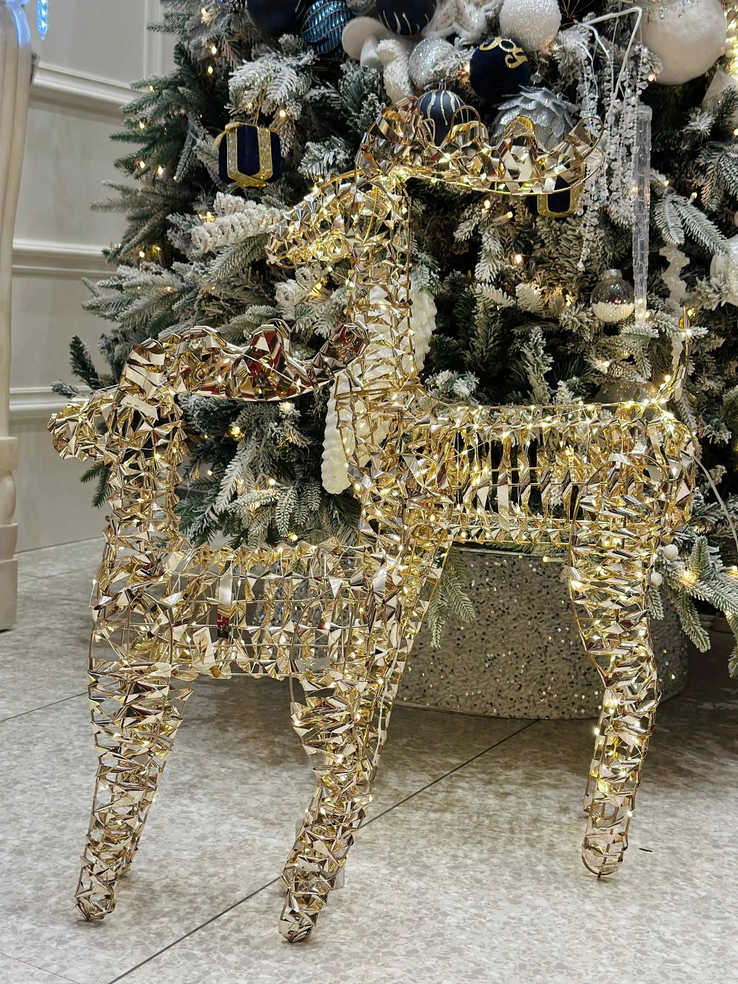 Glitter Free Metal Rattan Reindeer (L) PartyPerfetto