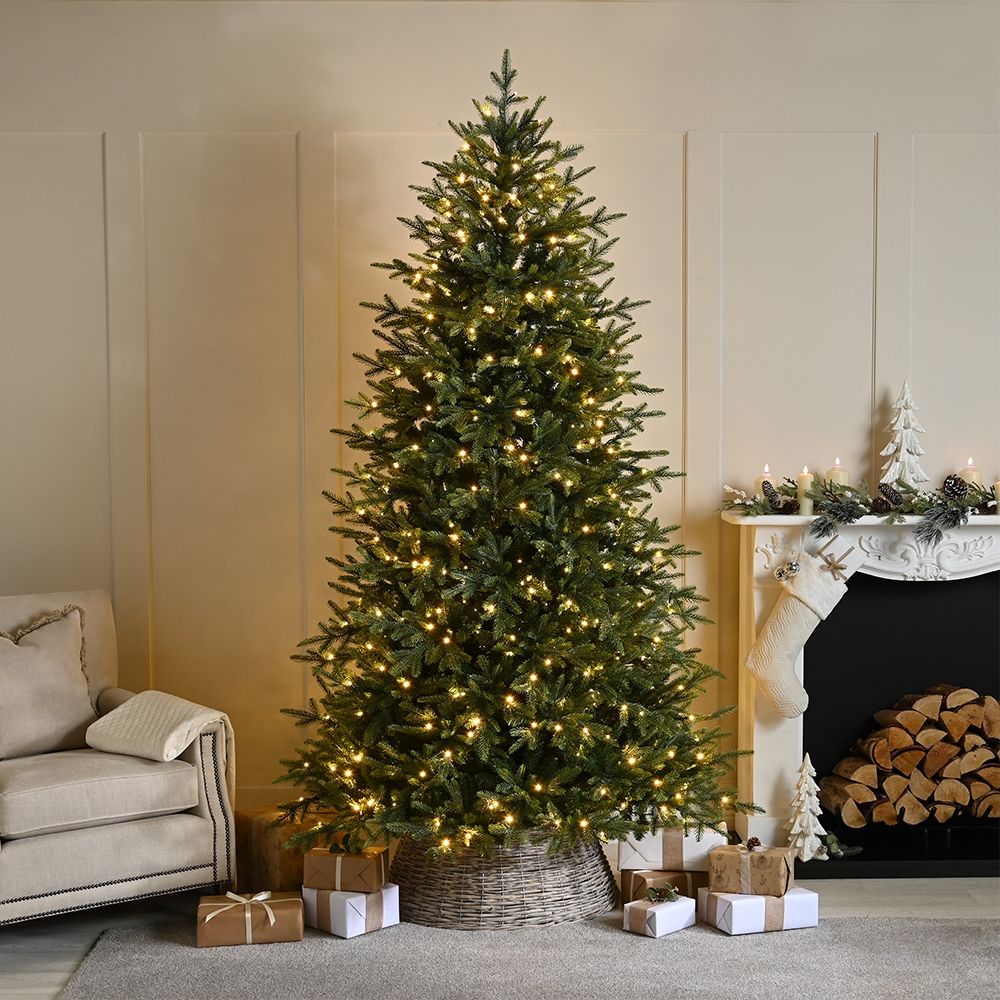 PRE LIT X'MAS TREE