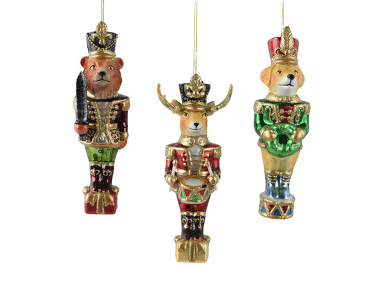 Nutcracker With Drum  with  sword  & wreath