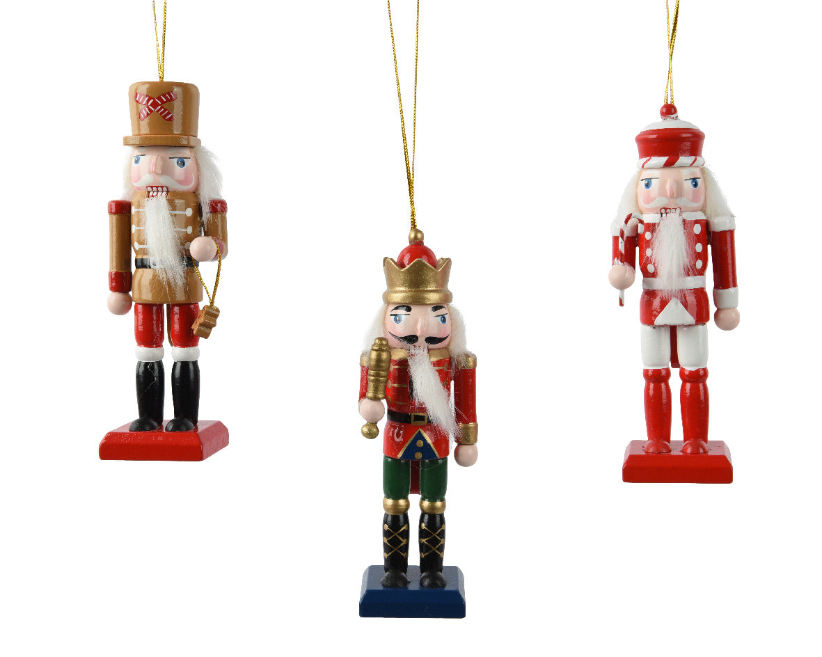 Pinewood Nutcracker (Pack of 3)