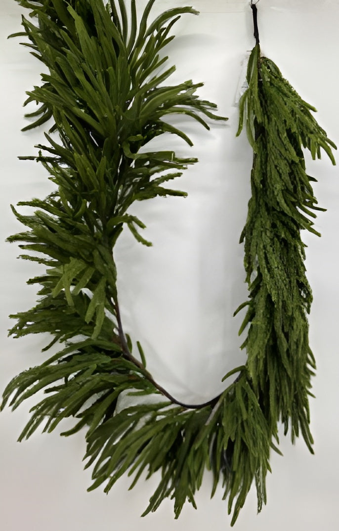 Fir Soft Leaf Garland 6ft PartyPerfetto