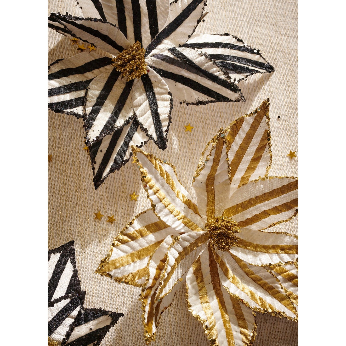 Poinsettia Check Flower (Pack Of 2) Party Perfetto