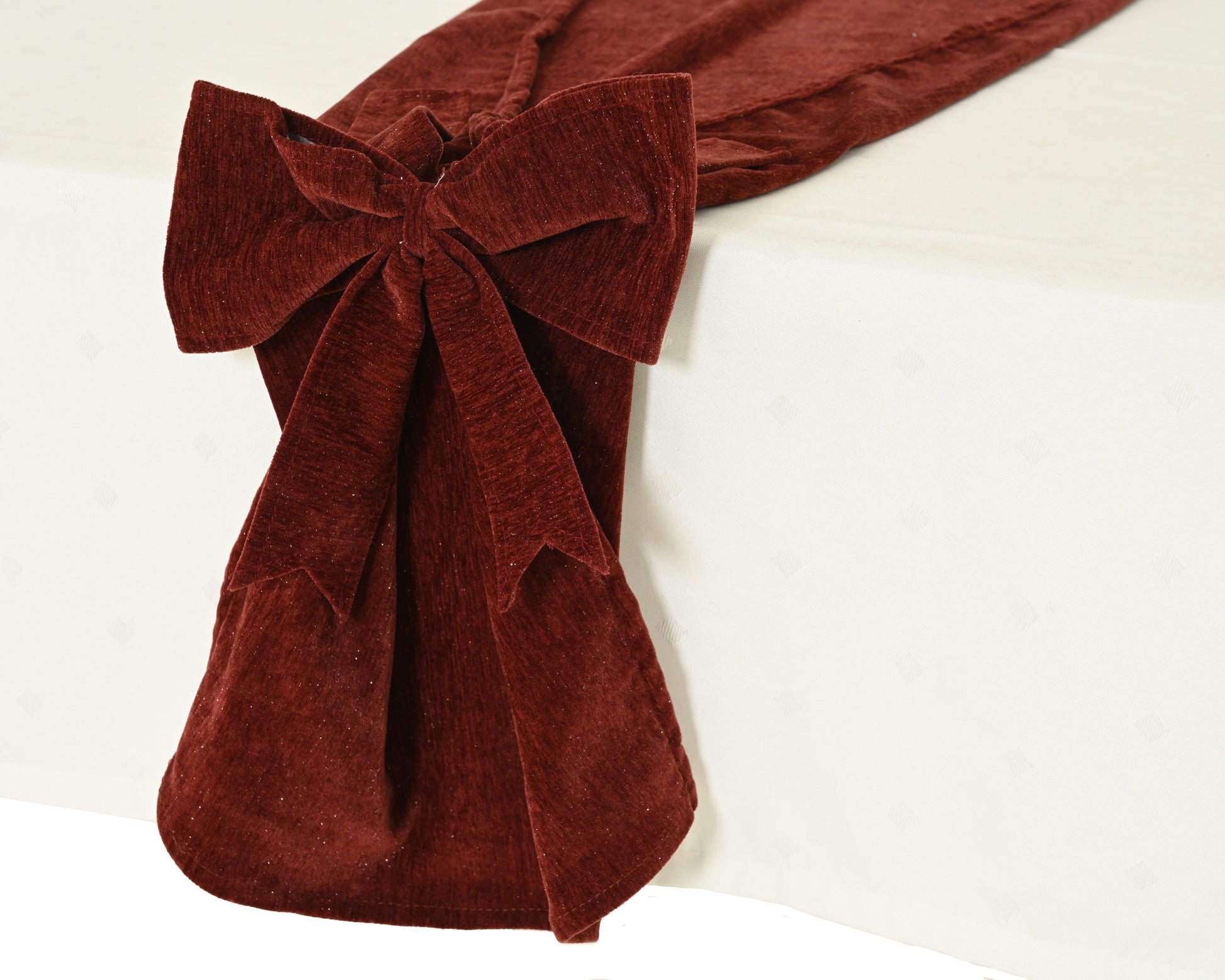 Red Table Runner with Bow Party Perfetto