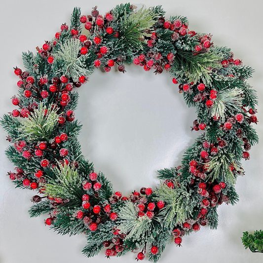 Red Berries & Snow Wreath (60 cm)