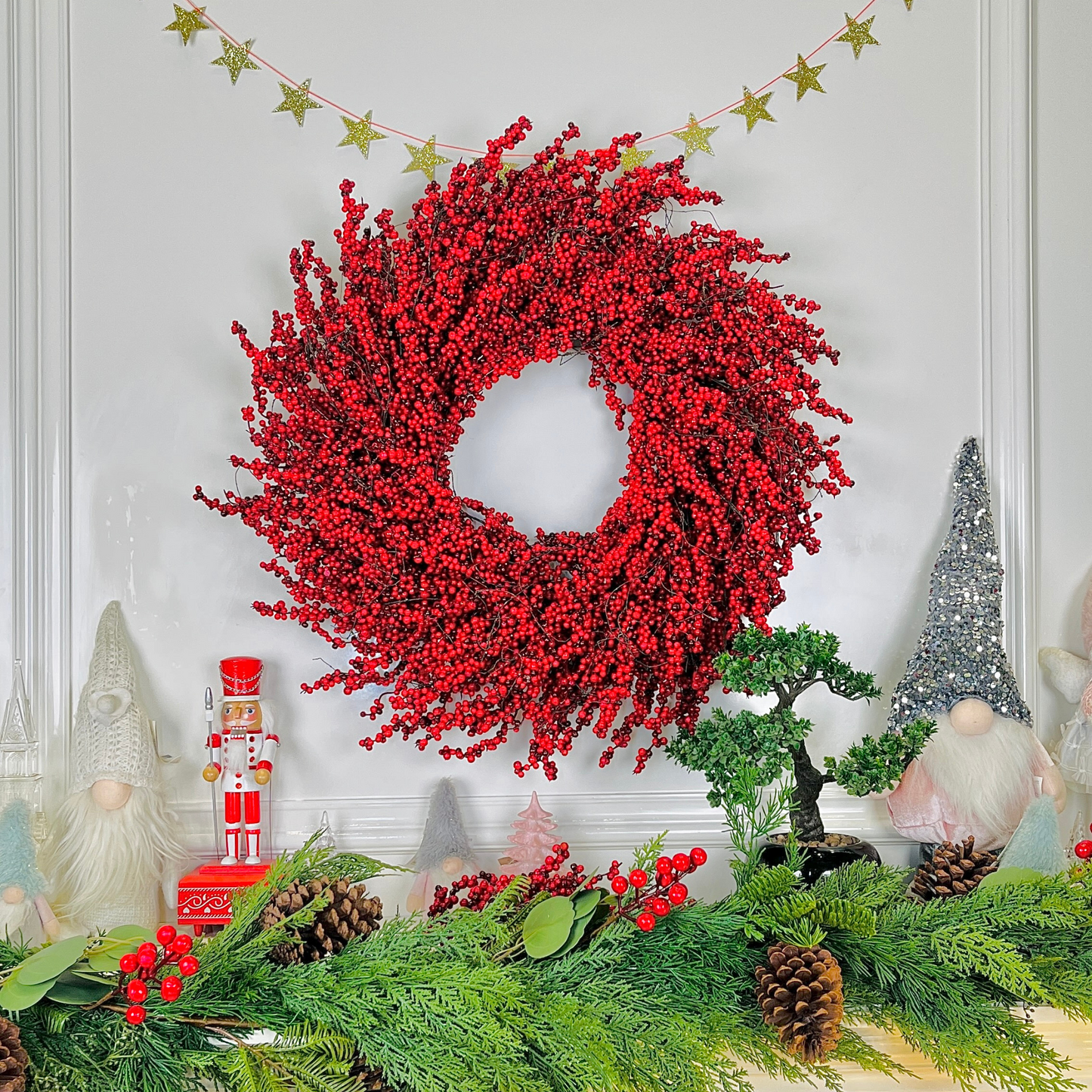 Red Berries Wreath (65 cm)